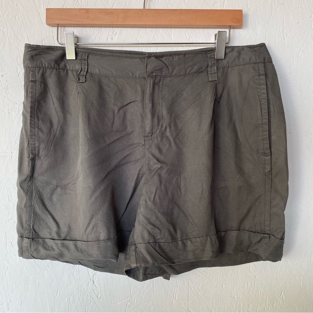 LOFT brown rayon shorts Size 10